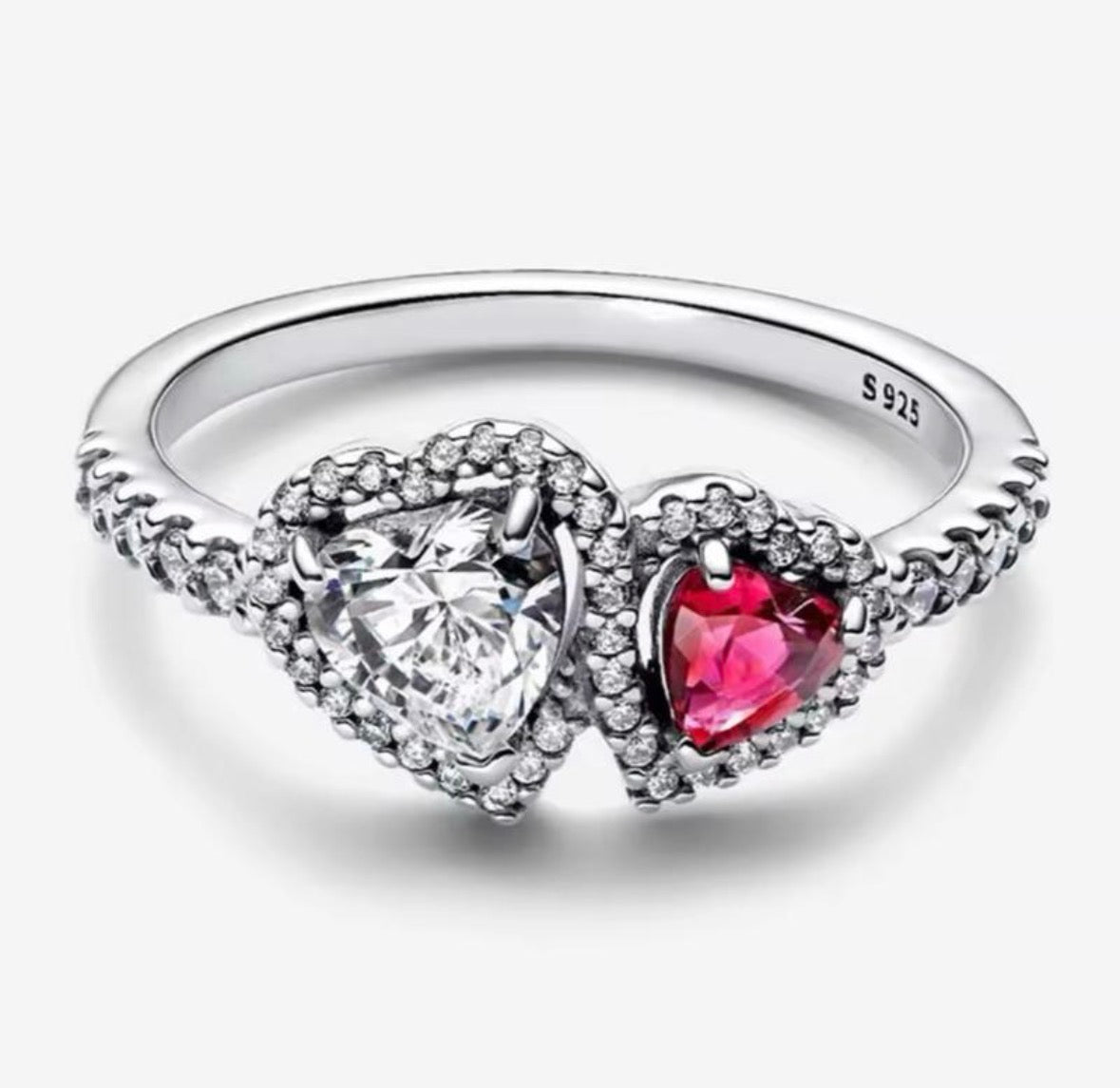 Anillo Plateado Doble Corazón Blanco-Rojo