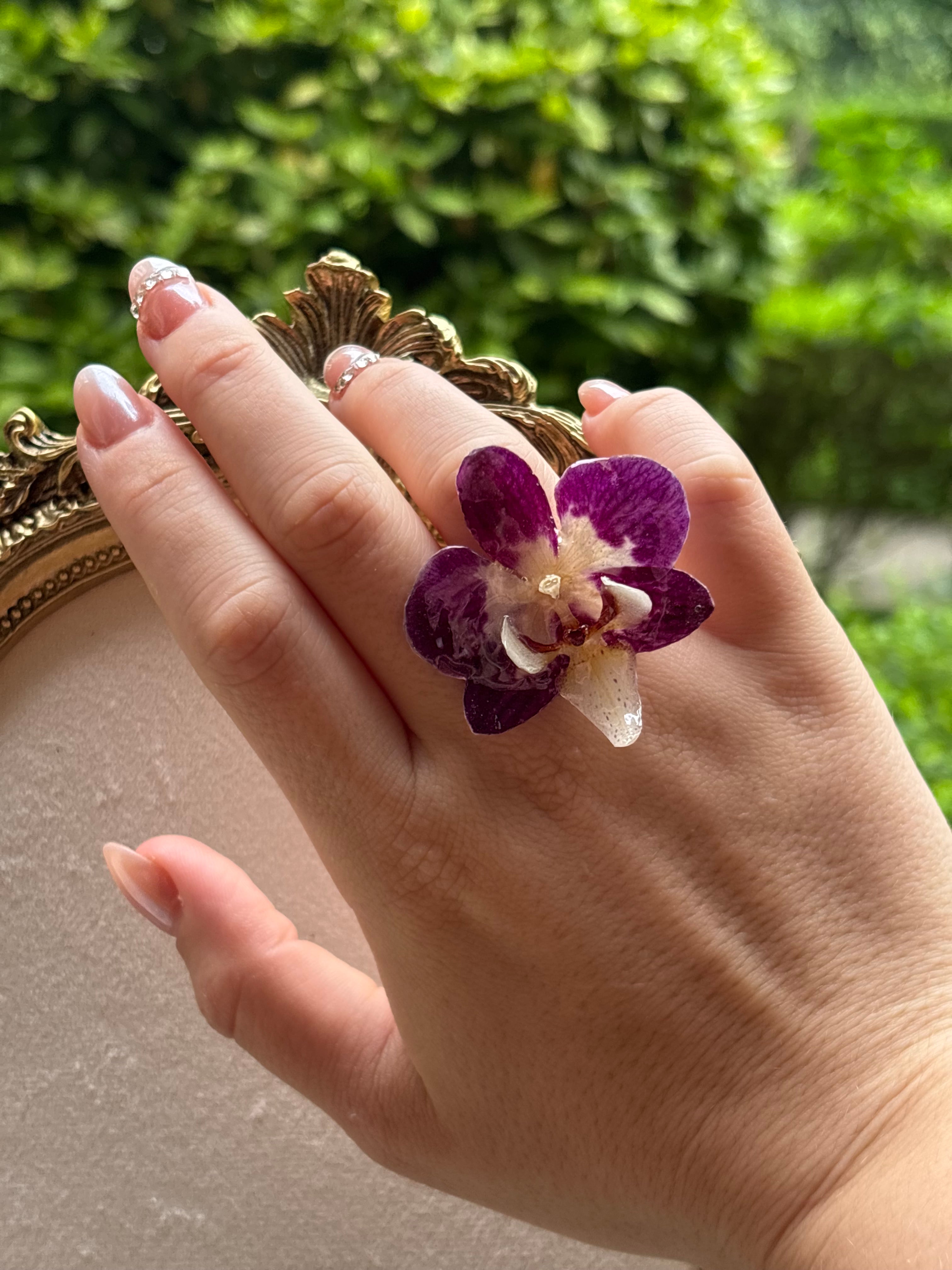 Anillo con Flor Real Orquídea Morada | JOYERÍA BOTÁNICA |
