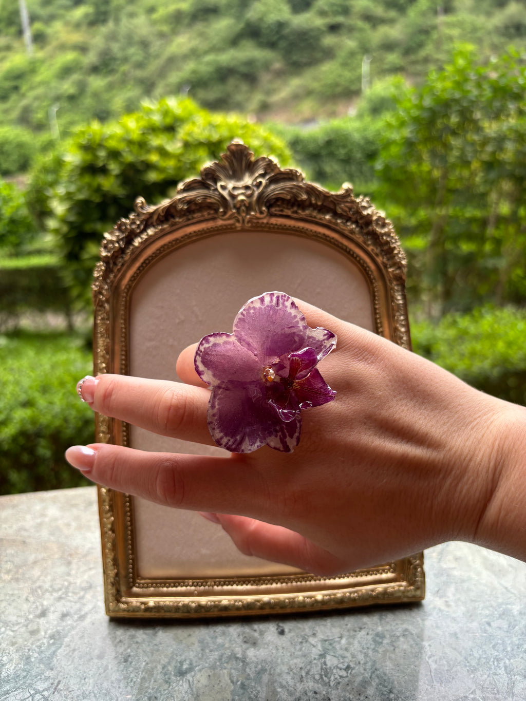 Anillo con Flor Real Orquídea Morada | JOYERÍA BOTÁNICA |