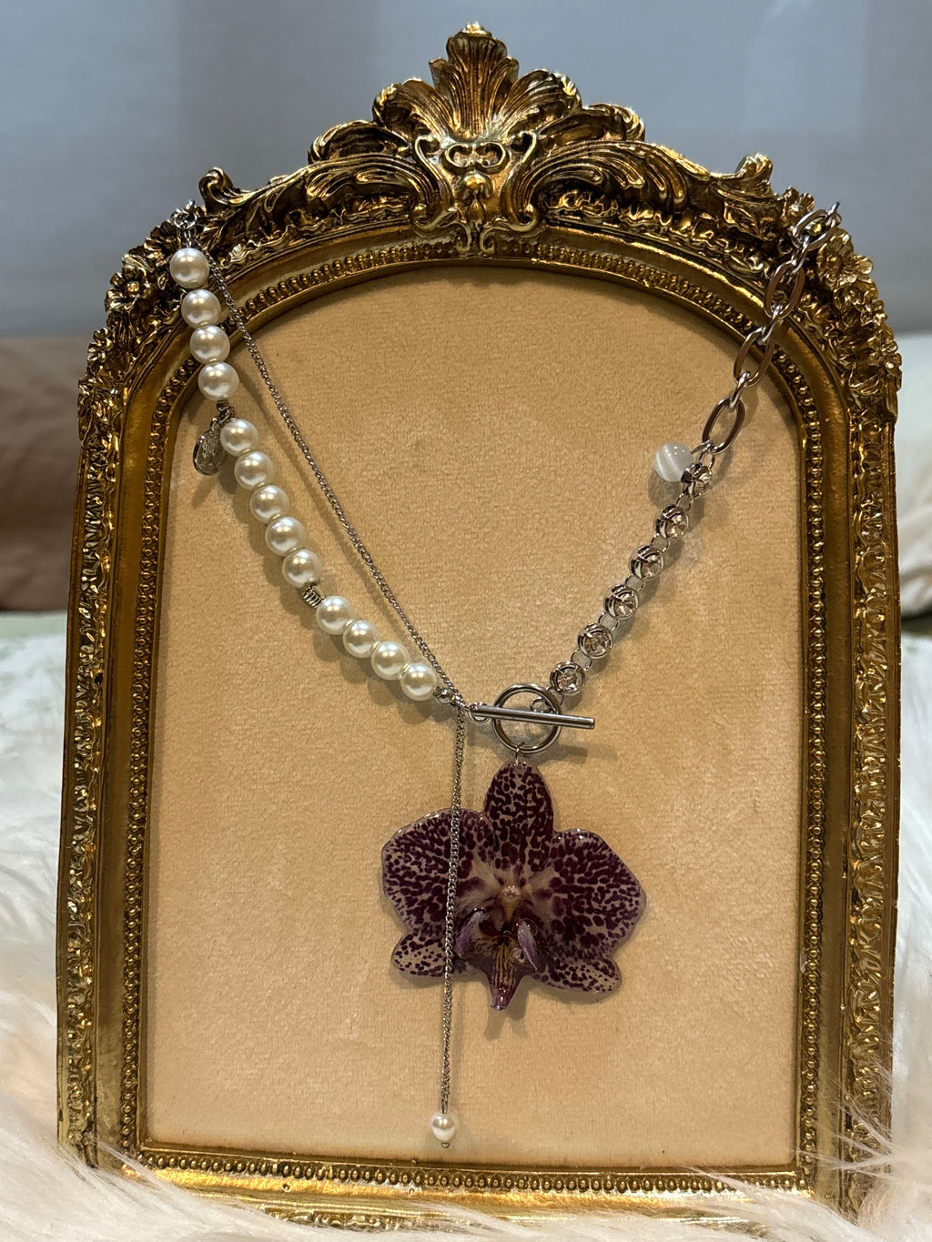 Collar Plateado con Flor Real Orquídea Morada | JOYERÍA BOTÁNICA |
