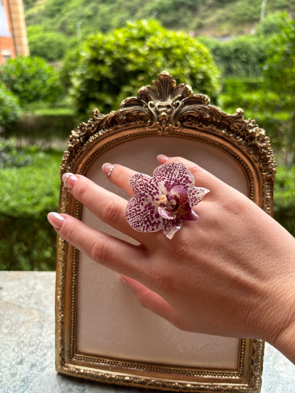 Anillo con Flor Real Orquídea Morada | JOYERÍA BOTÁNICA |