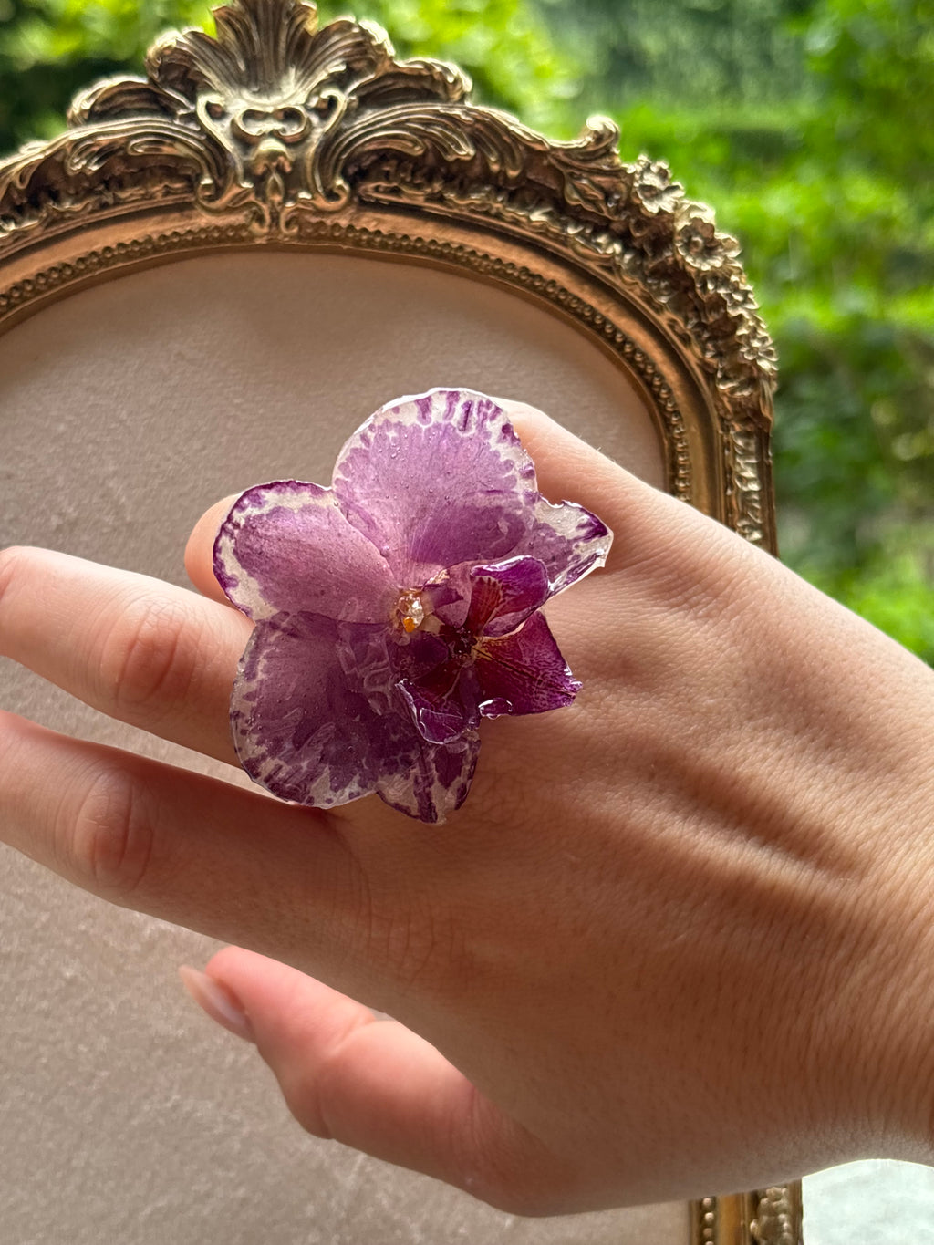 Anillo con Flor Real Orquídea Morada | JOYERÍA BOTÁNICA |