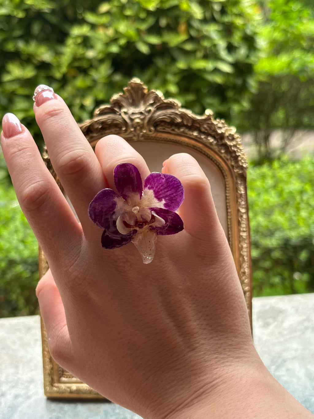 Anillo con Flor Real Orquídea Morada | JOYERÍA BOTÁNICA |
